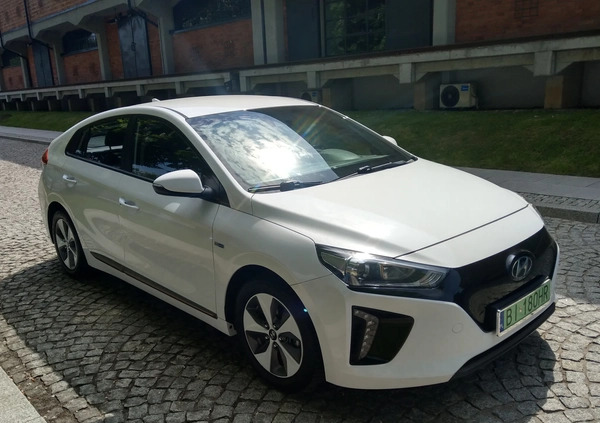 Hyundai IONIQ cena 72500 przebieg: 126700, rok produkcji 2018 z Białystok małe 596